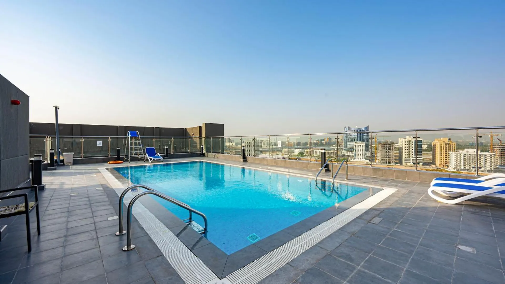 Apartment Modern Comfort In Central Dubailand Studio