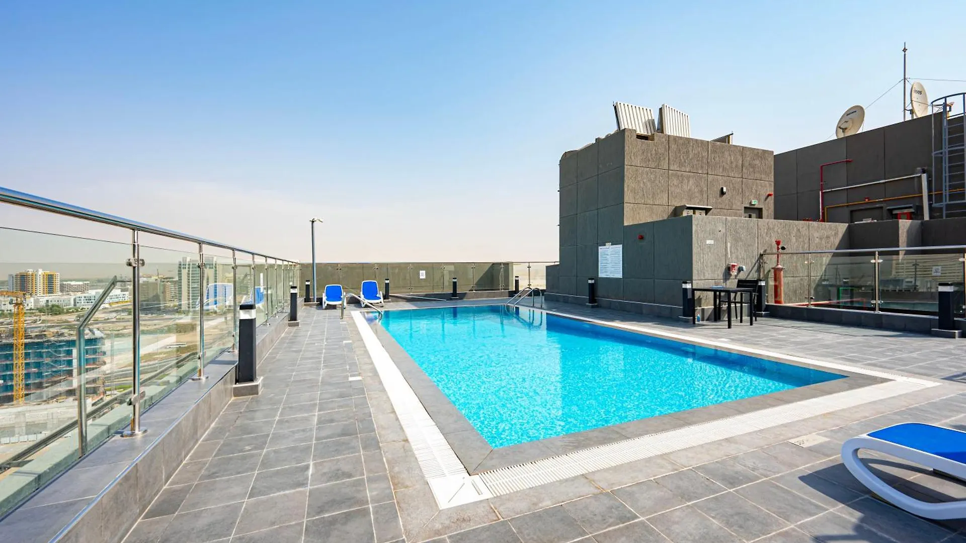 Modern Comfort In Central Dubailand Studio Apartment