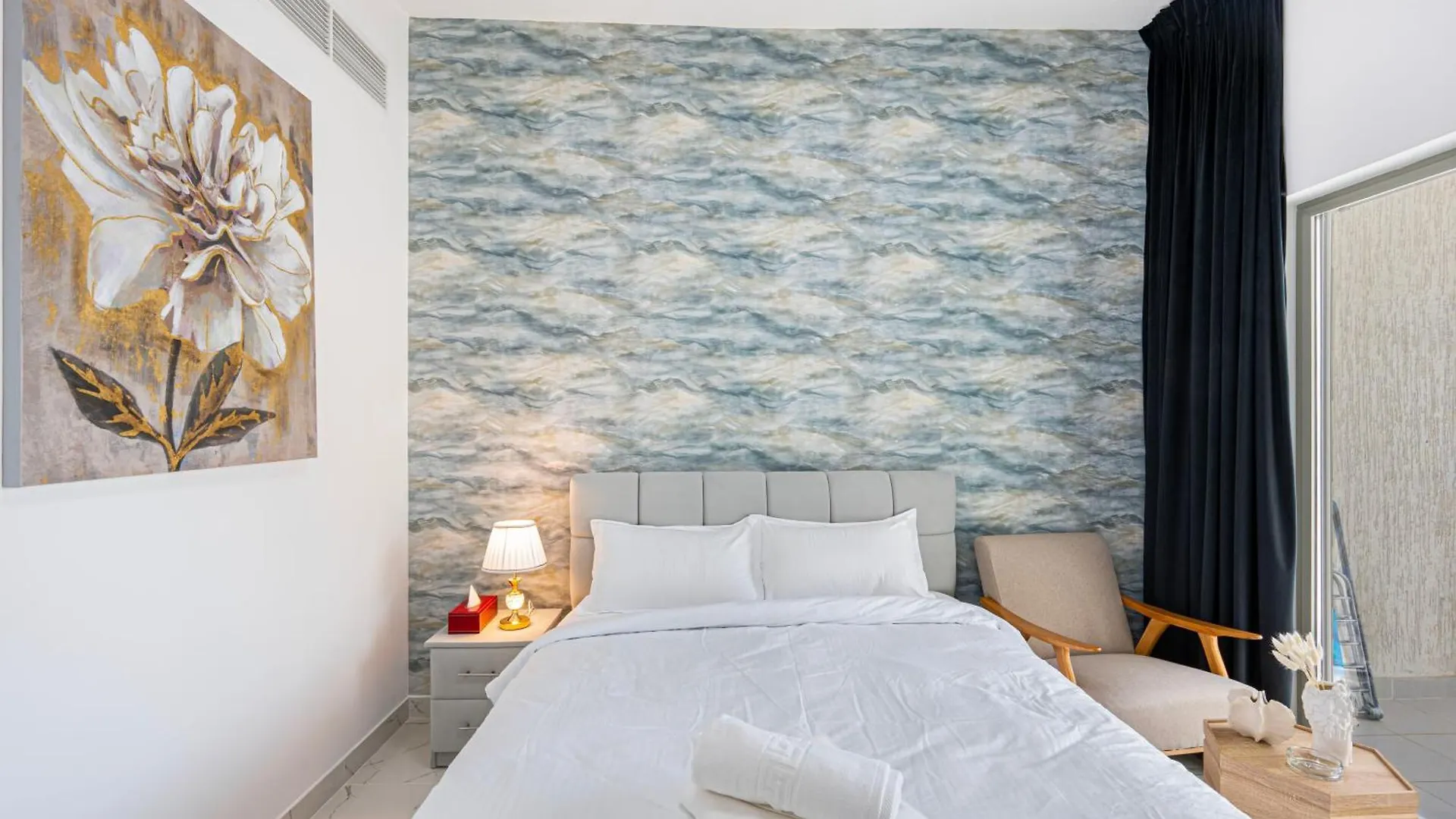 Apartment Modern Comfort In Central Dubailand Studio